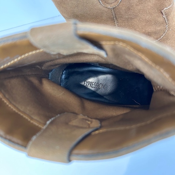 Expression tan low boots, Size 8, faux suede, western cowboy festival - Picture 6 of 7